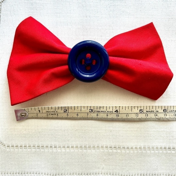 Vintage Y2K Red Hair Bow with Blue Button & Scrunchie - Picture 11 of 13